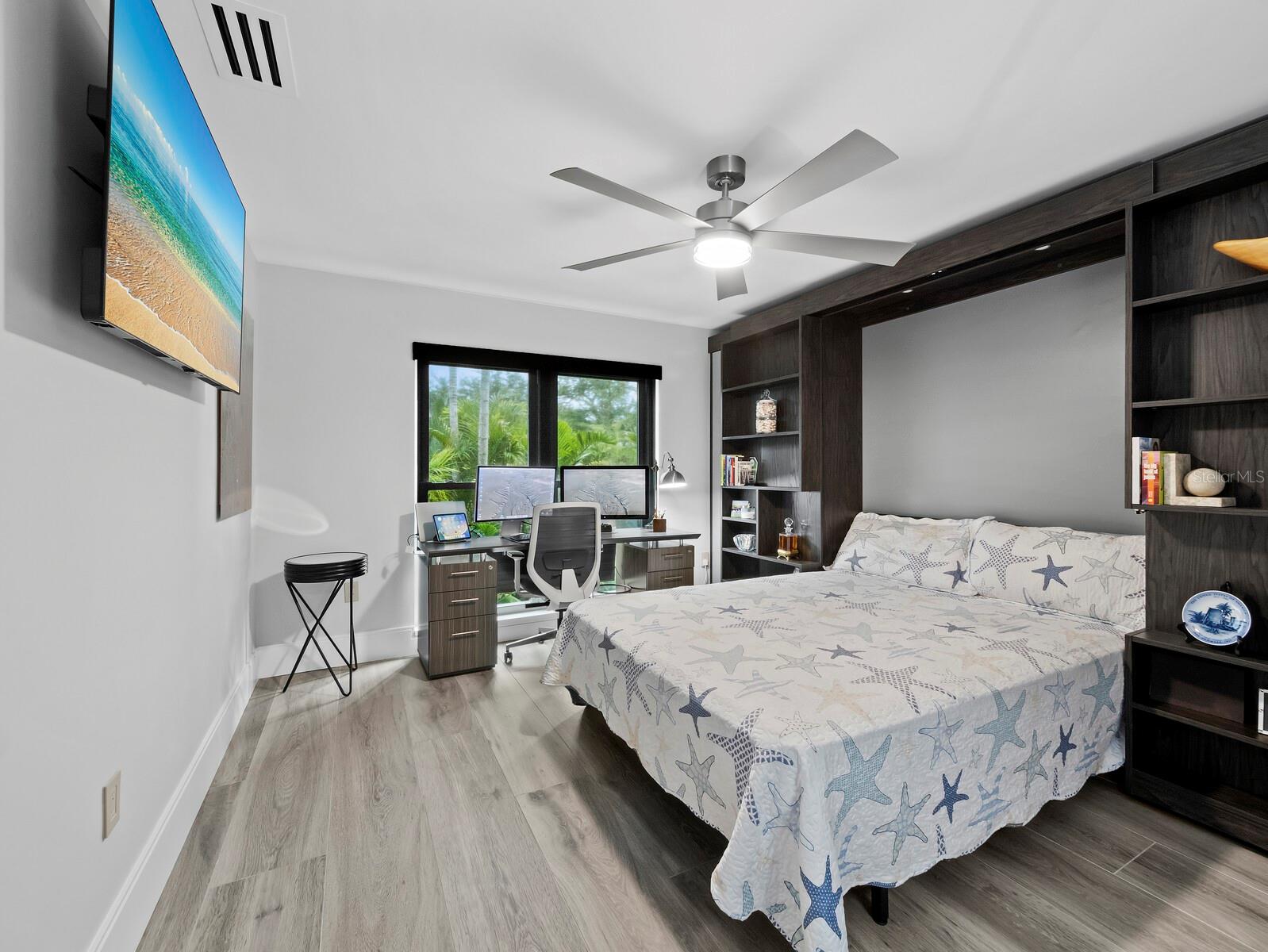 SOUTHBAY YACHT & RACQUET CLUB - Residential
