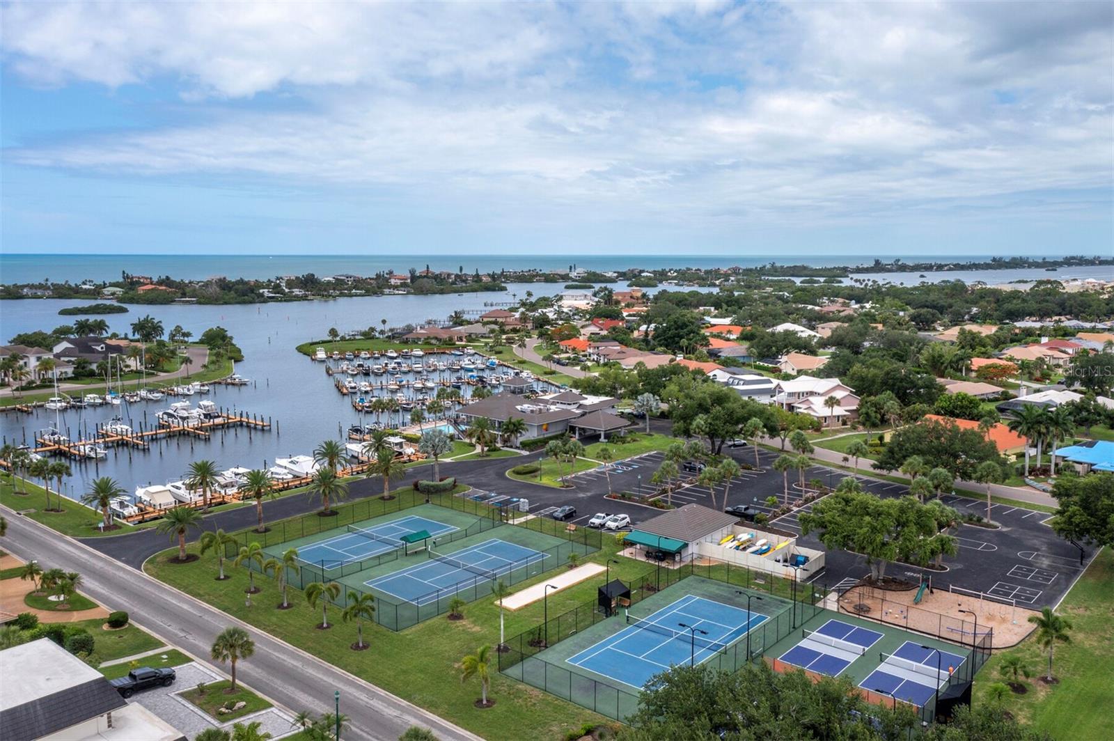 SOUTHBAY YACHT & RACQUET CLUB - Residential