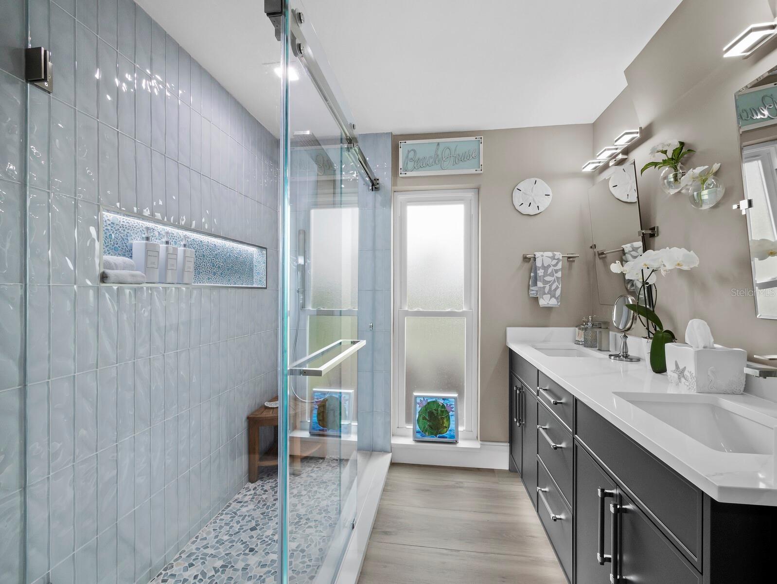 SOUTHBAY YACHT & RACQUET CLUB - Residential