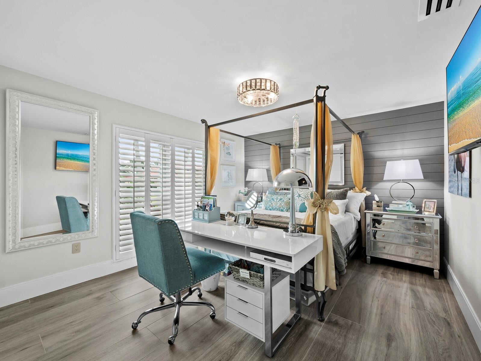 SOUTHBAY YACHT & RACQUET CLUB - Residential
