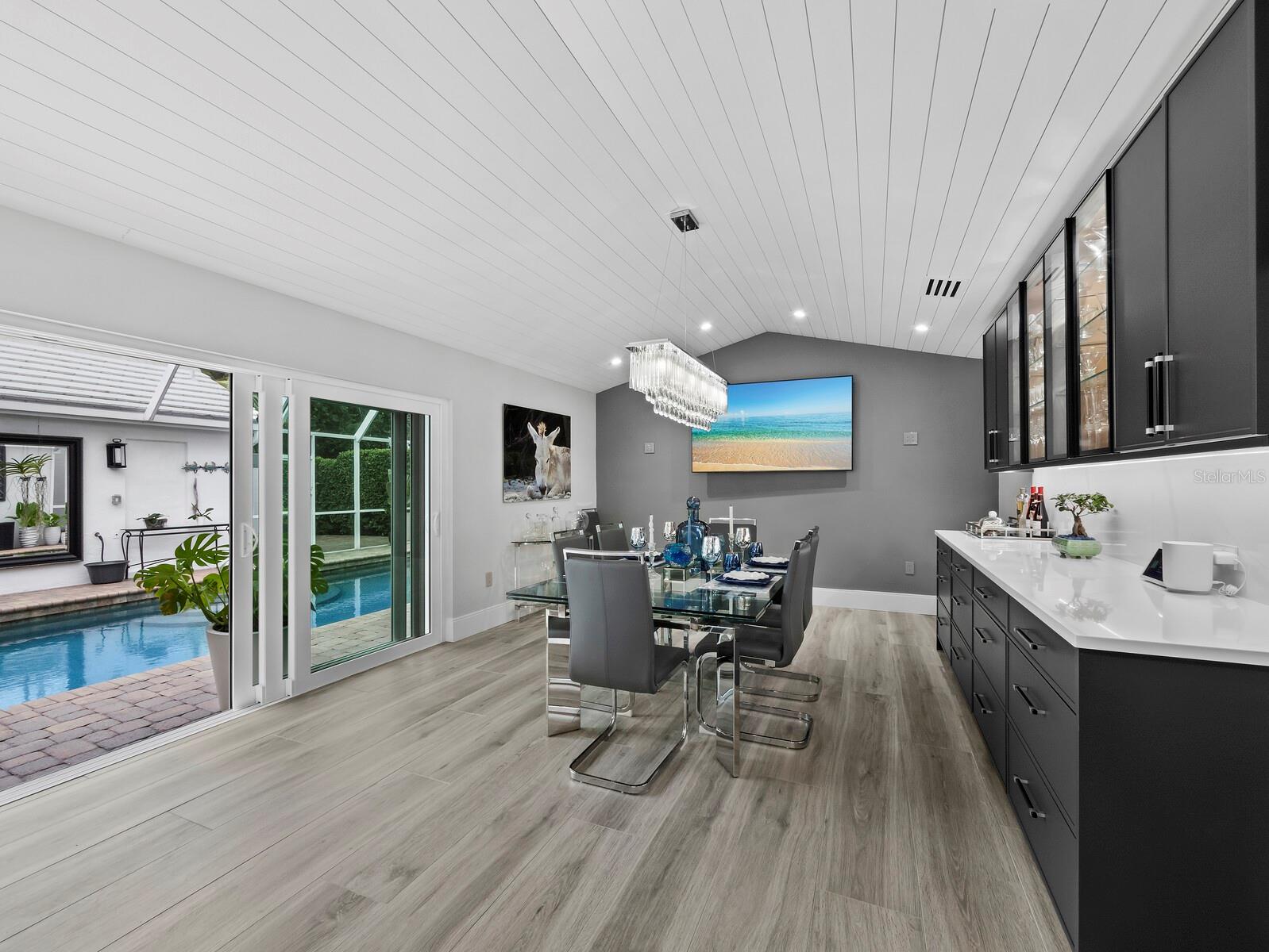 SOUTHBAY YACHT & RACQUET CLUB - Residential