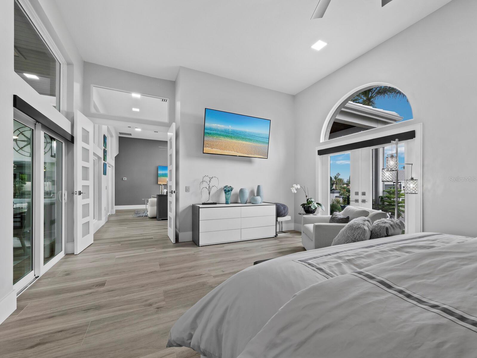 SOUTHBAY YACHT & RACQUET CLUB - Residential