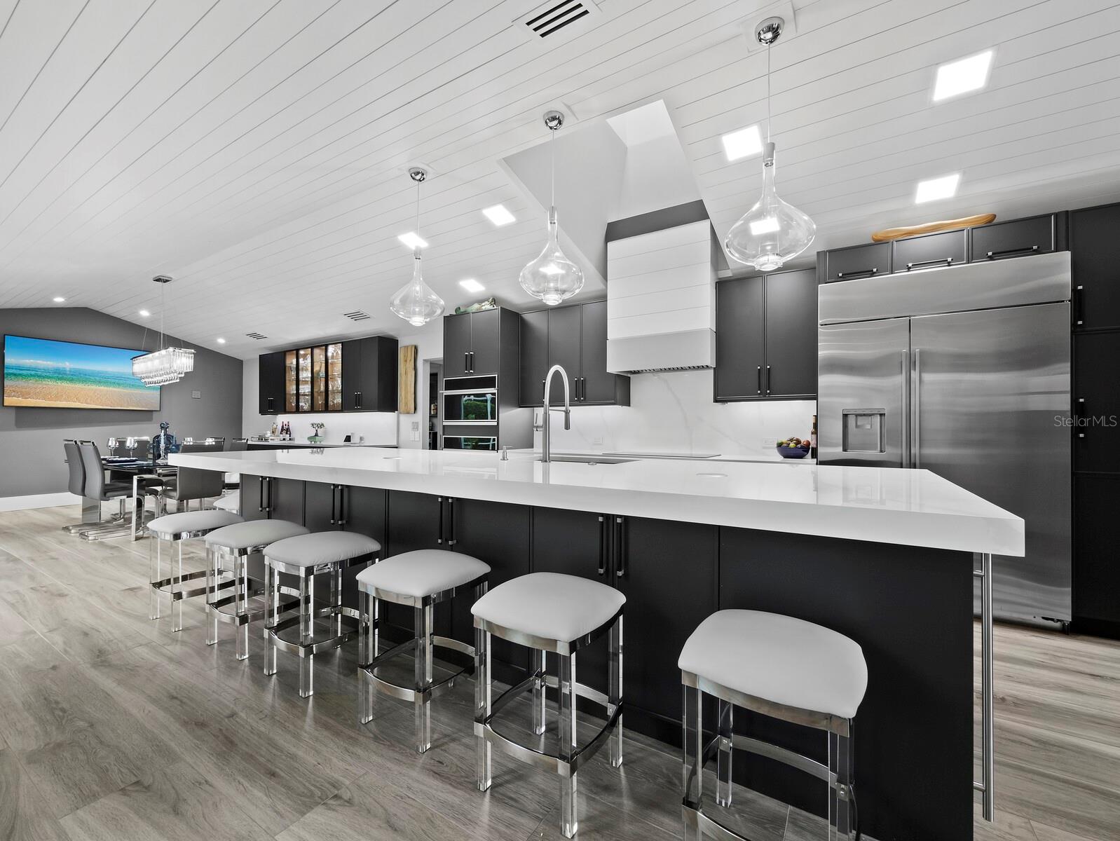 SOUTHBAY YACHT & RACQUET CLUB - Residential