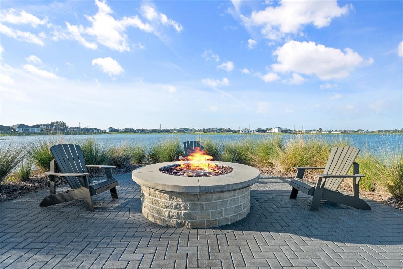 LAKEHOUSE COVE/WATERSIDE PH 3 - Residential
