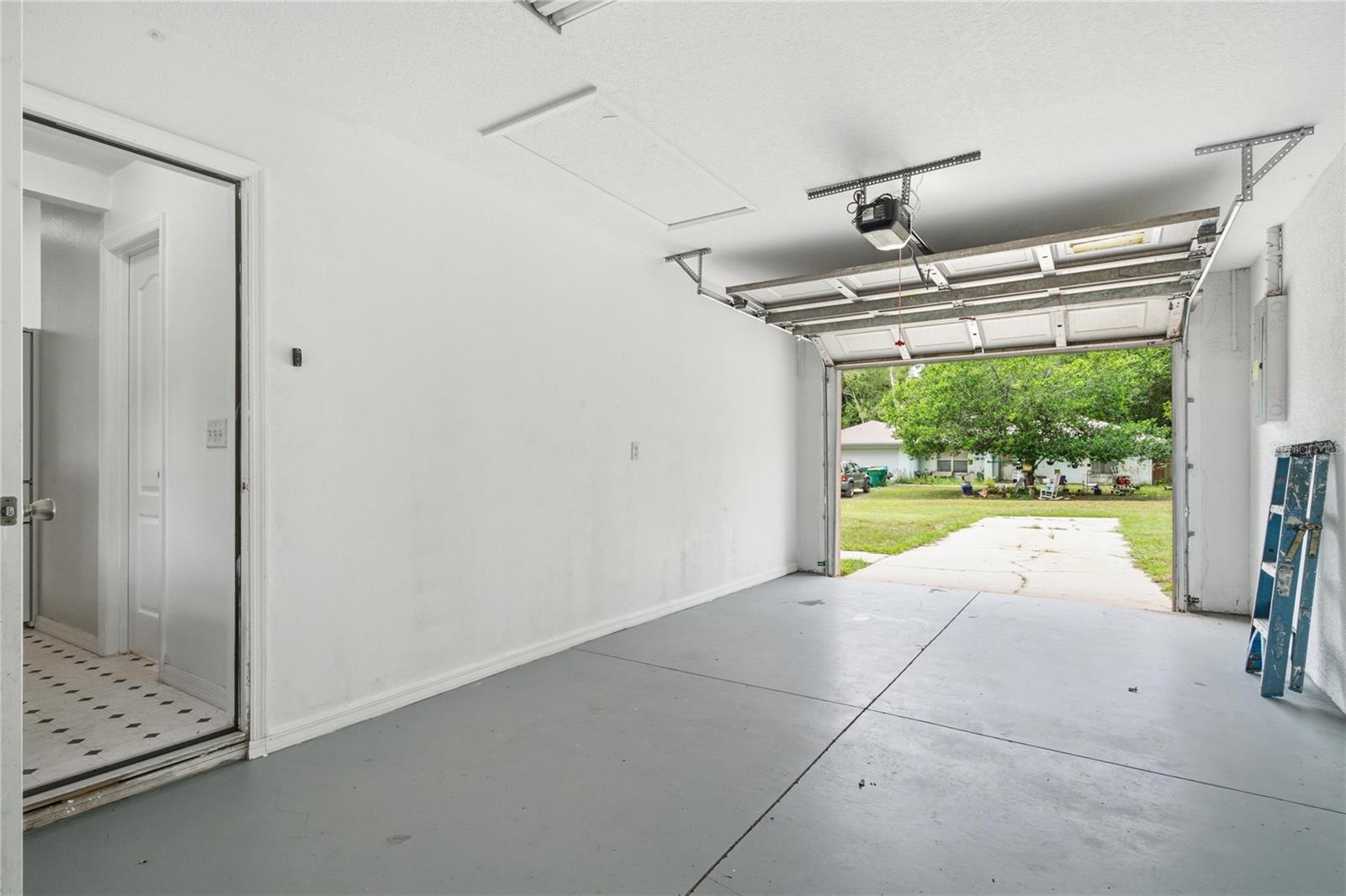 INVERNESS ACRES UNIT 02 AKA INVERNESS VI - Residential