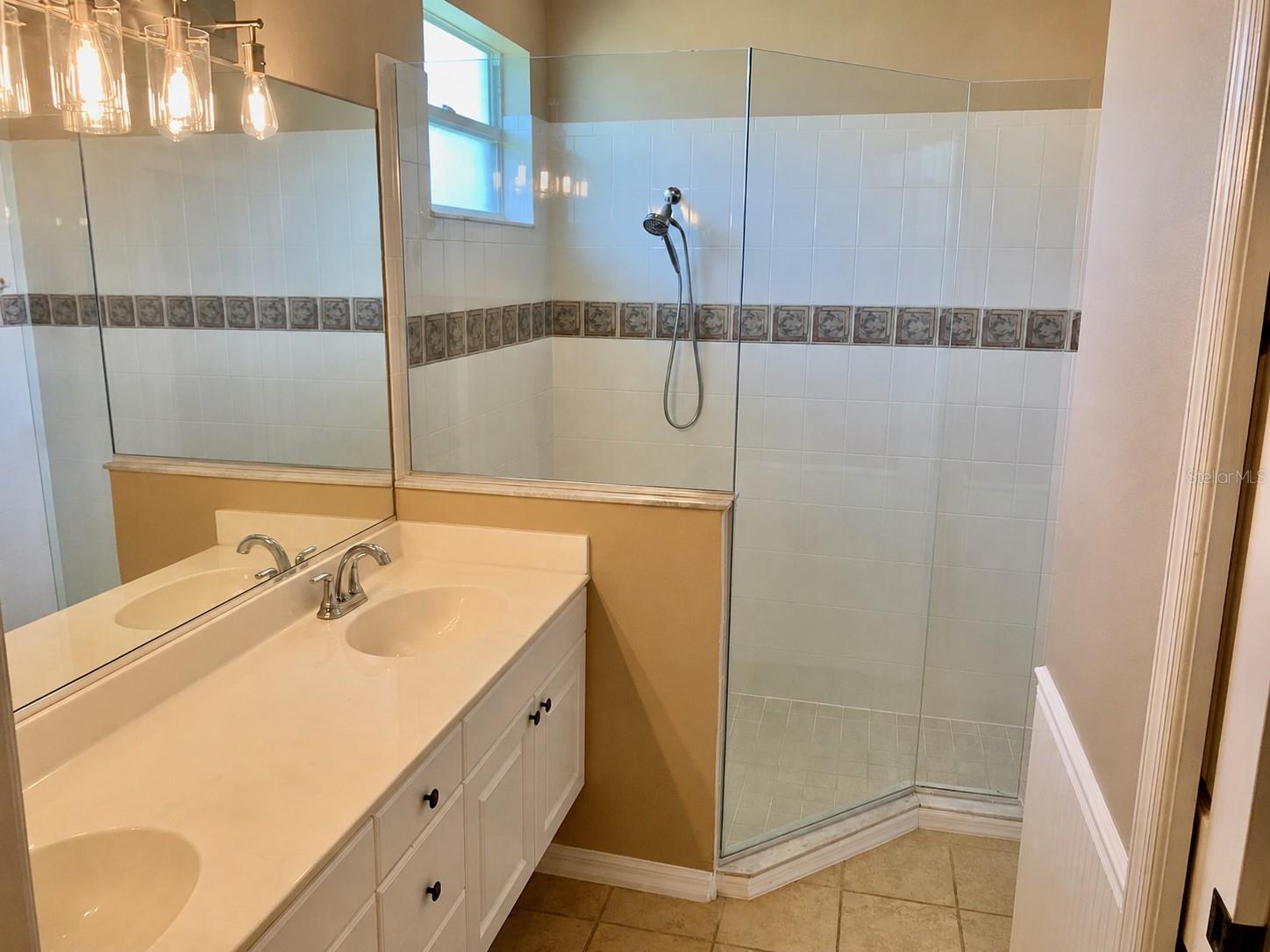 BOBCAT TRAIL - Residential Lease