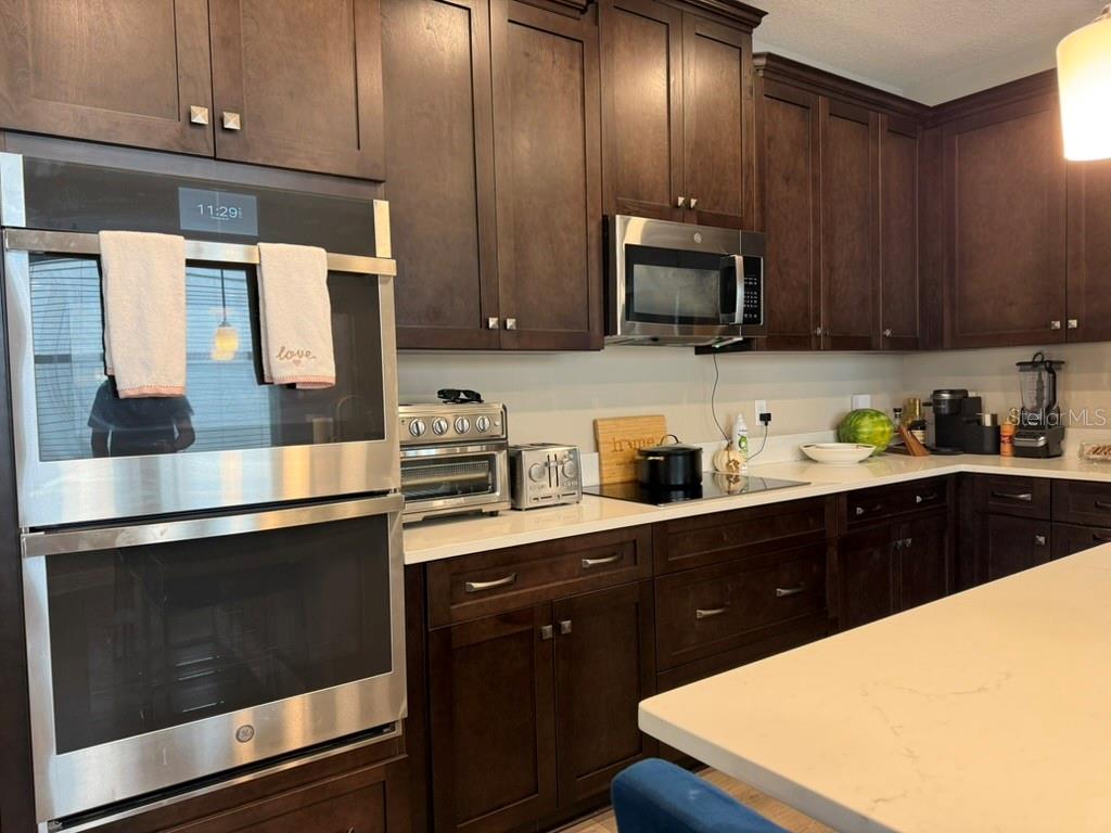 WHISPERING OAKS PRESERVE - Residential