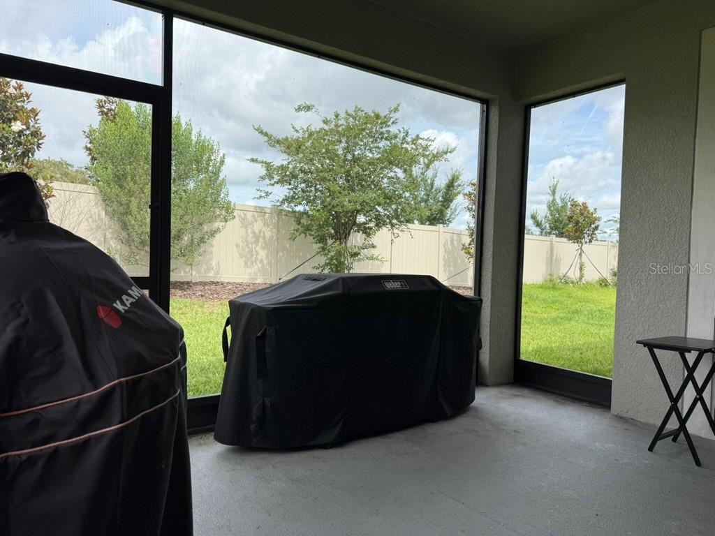 WHISPERING OAKS PRESERVE - Residential