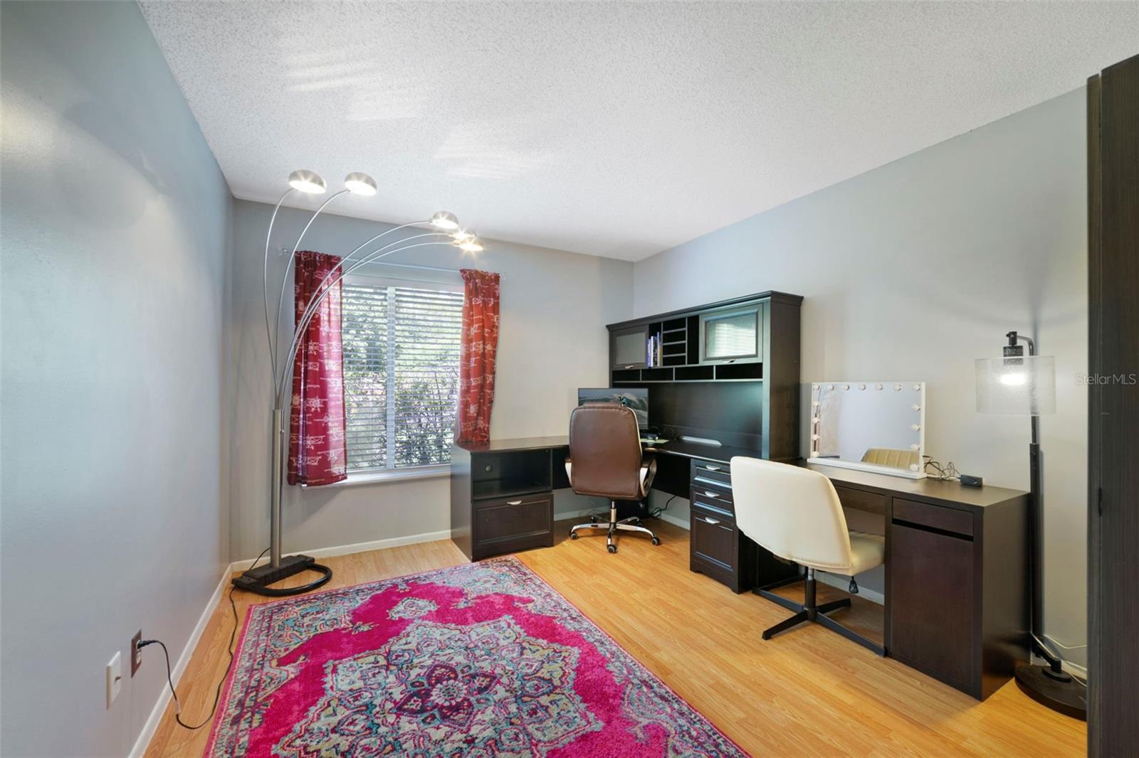 COUNTRY PLACE - Residential