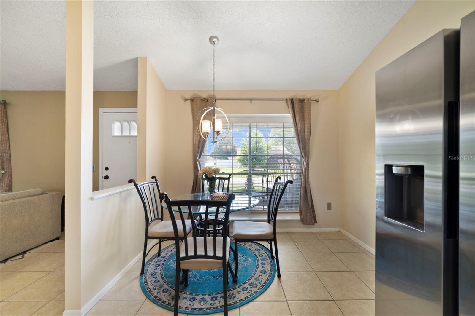 COUNTRY PLACE - Residential