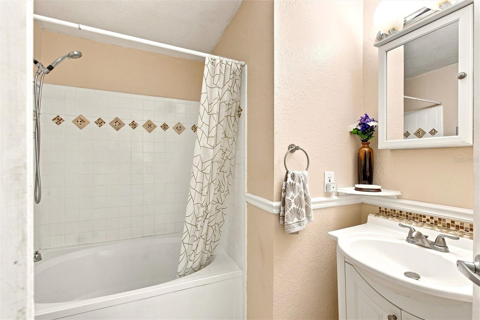 BRIDGEWATER PLACE CONDO - Residential