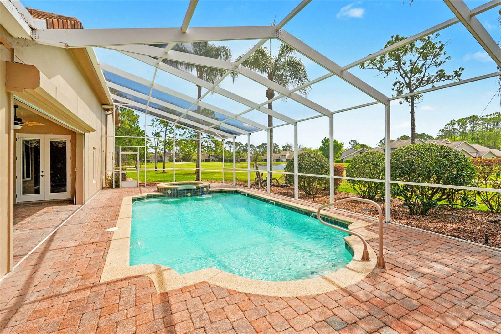 SPRUCE CREEK FLY IN - Residential