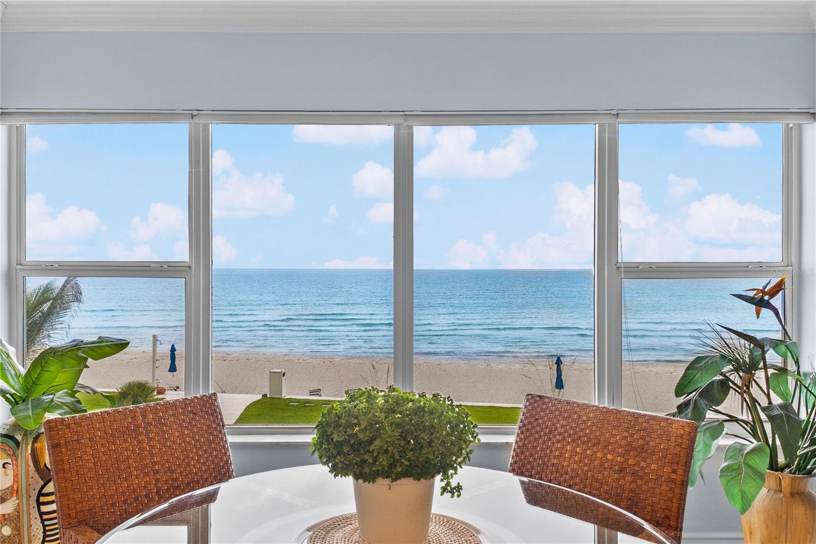 LONGBOAT KEY TOWERS - Residential
