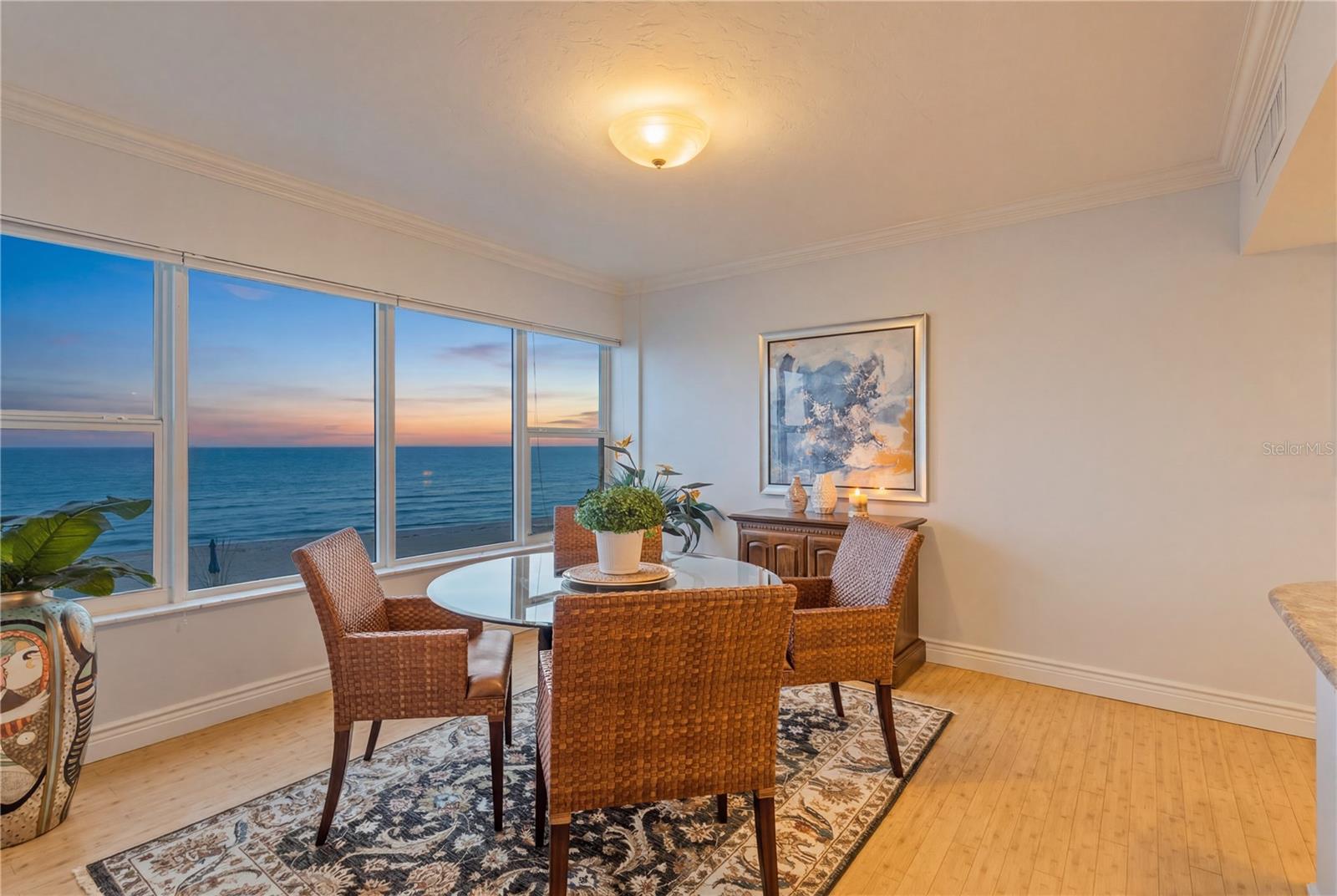 LONGBOAT KEY TOWERS - Residential