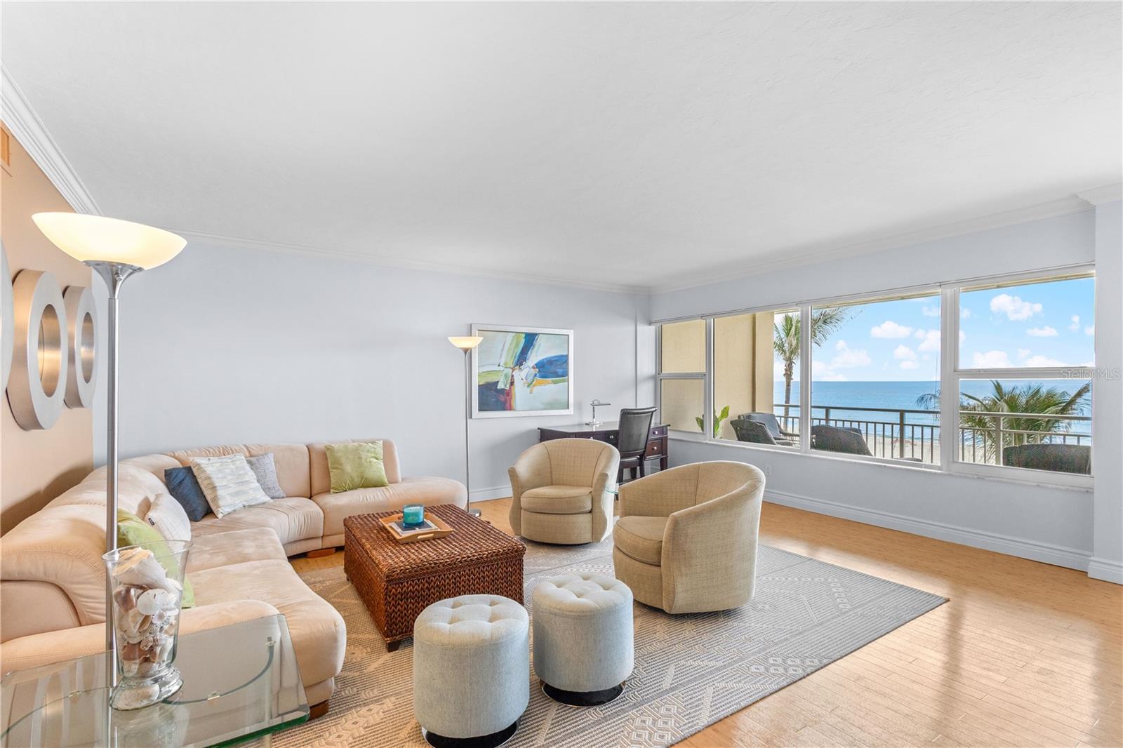 LONGBOAT KEY TOWERS - Residential