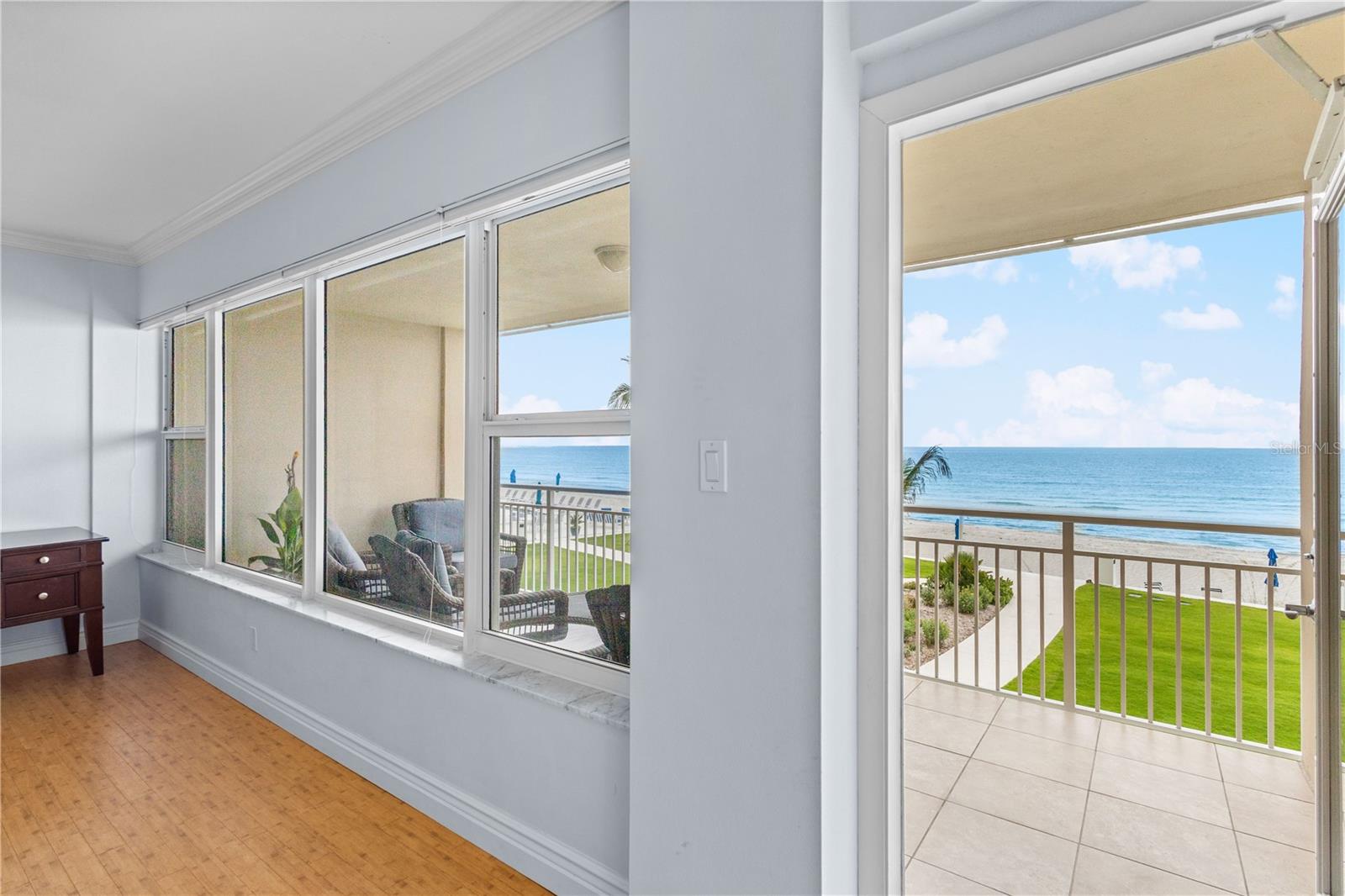 LONGBOAT KEY TOWERS - Residential