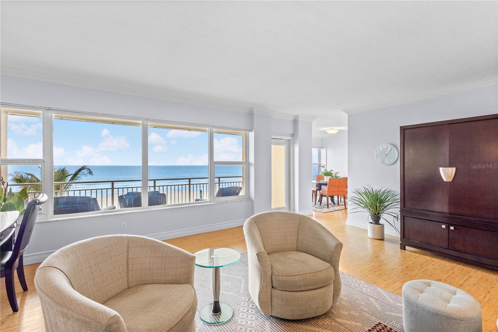 LONGBOAT KEY TOWERS - Residential
