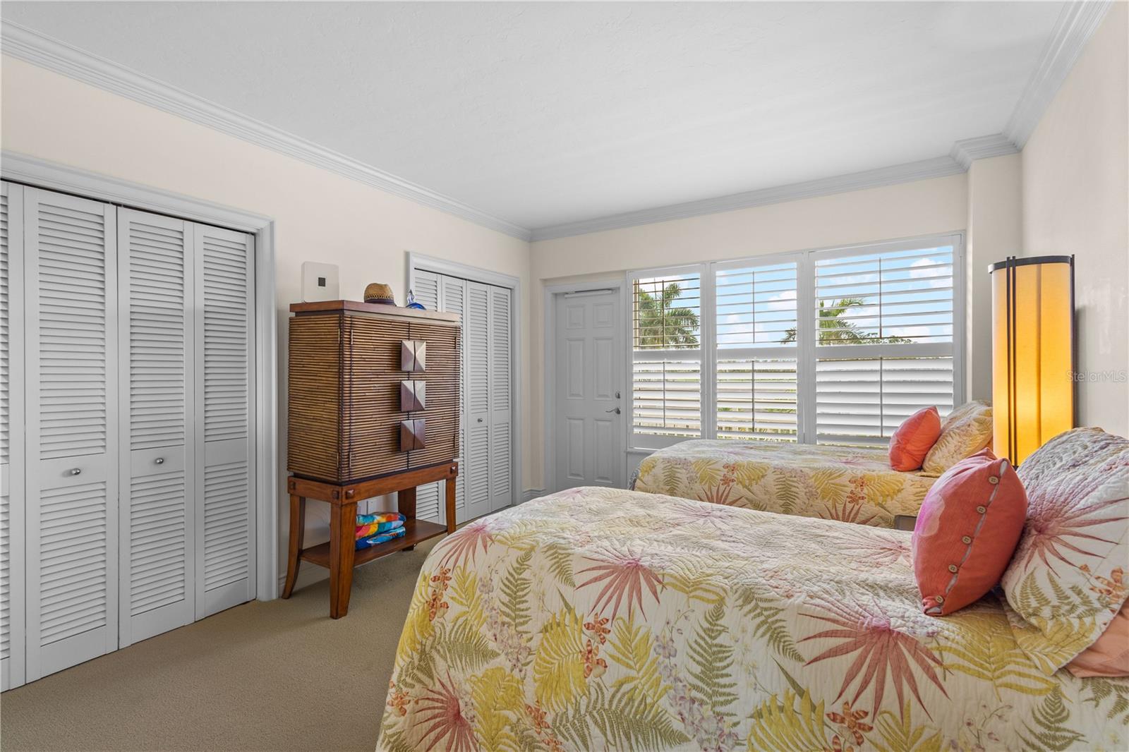LONGBOAT KEY TOWERS - Residential
