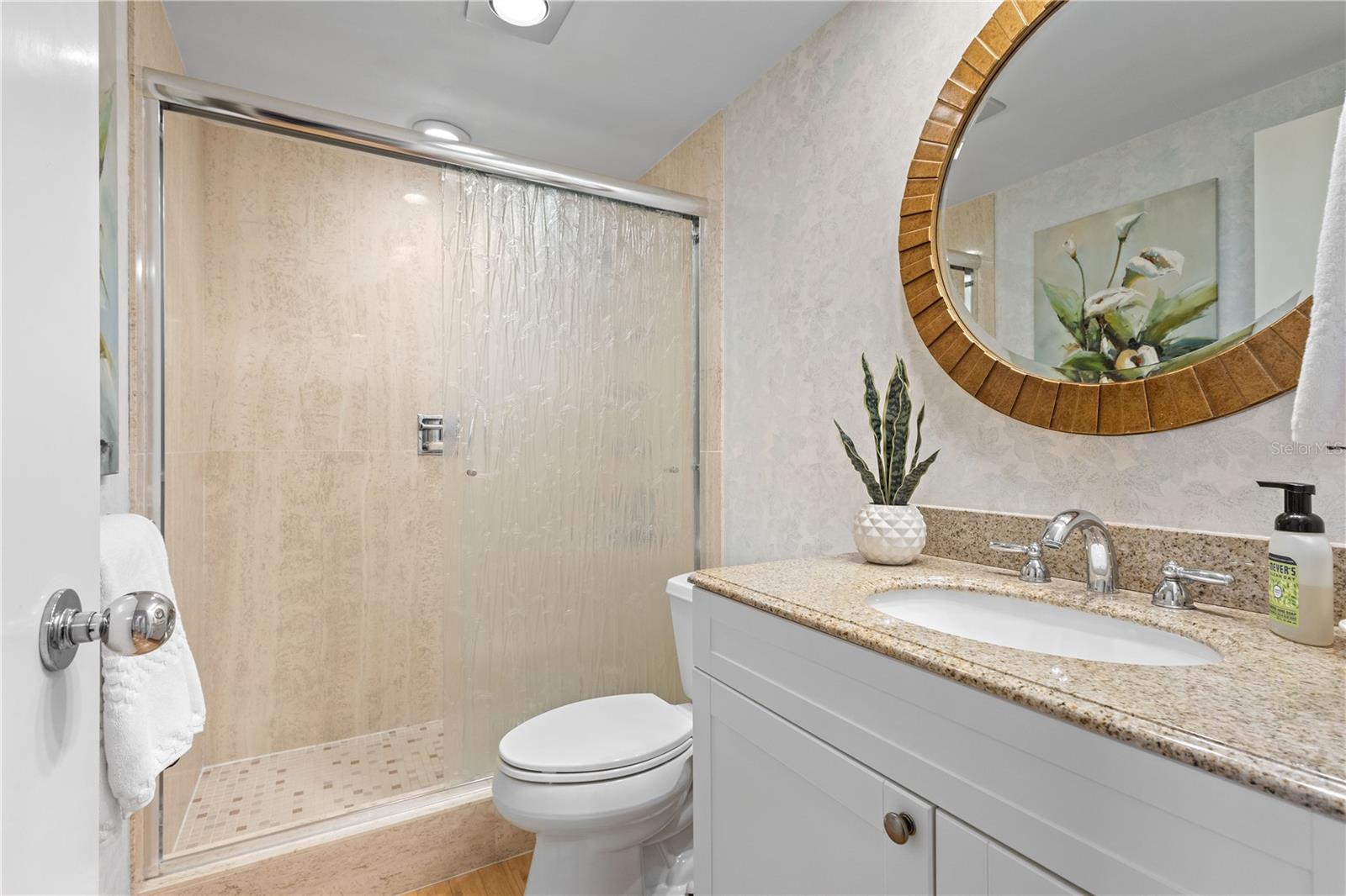LONGBOAT KEY TOWERS - Residential