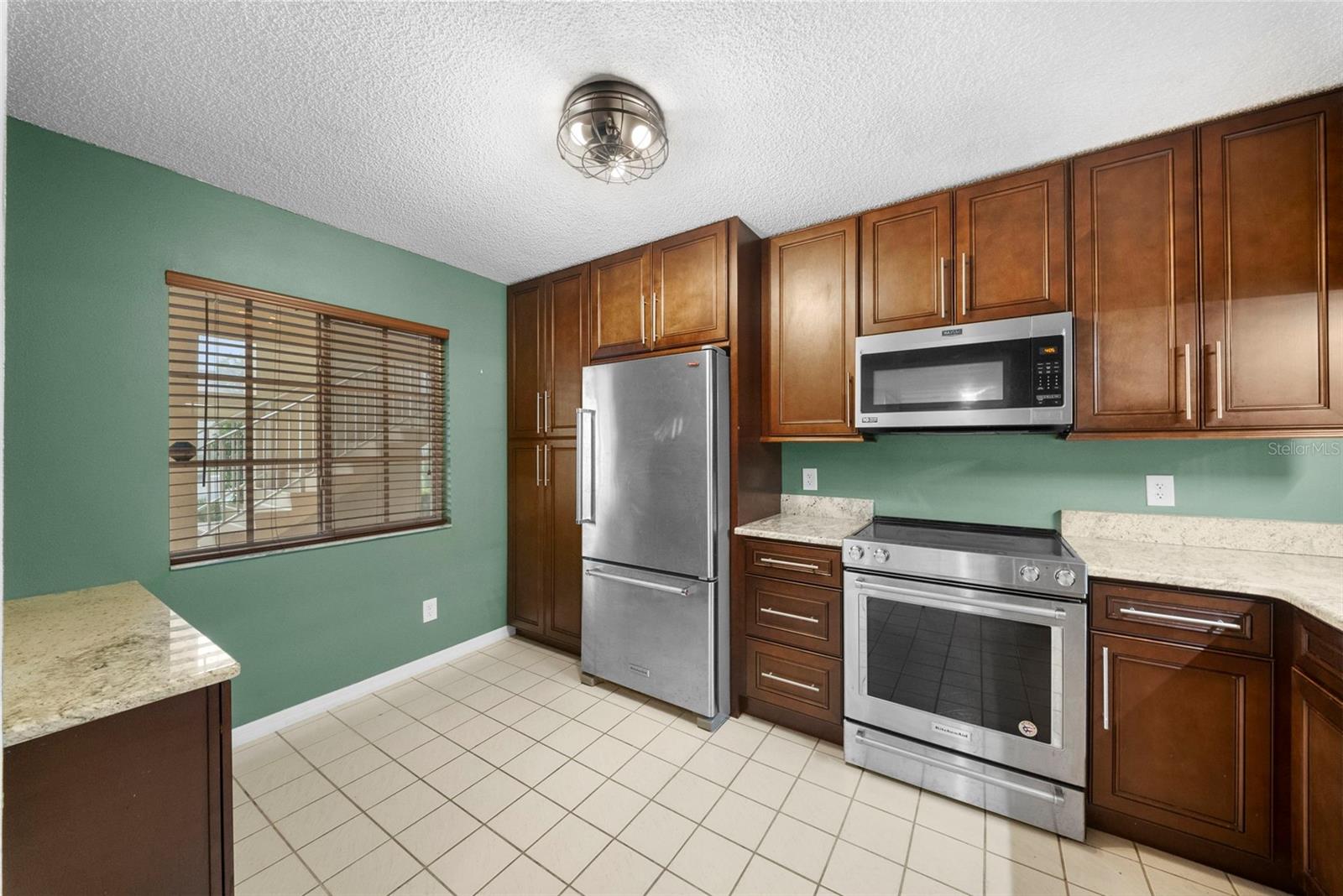VILLAGES AT EMERALD LAKES FOUR - Residential