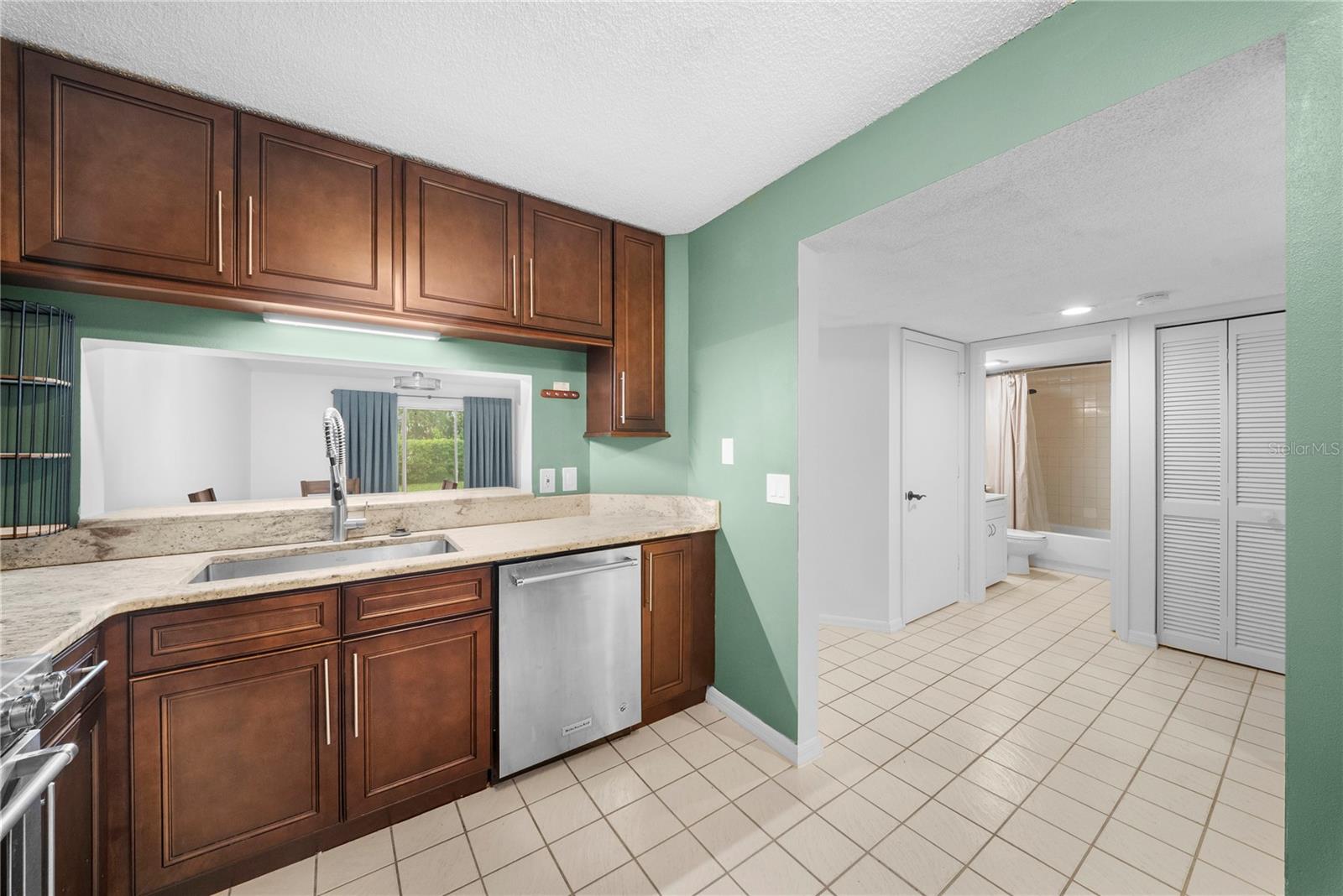 VILLAGES AT EMERALD LAKES FOUR - Residential