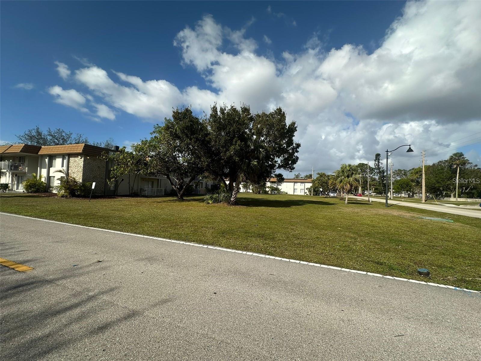 GREEN TEE VILLAGE - Residential