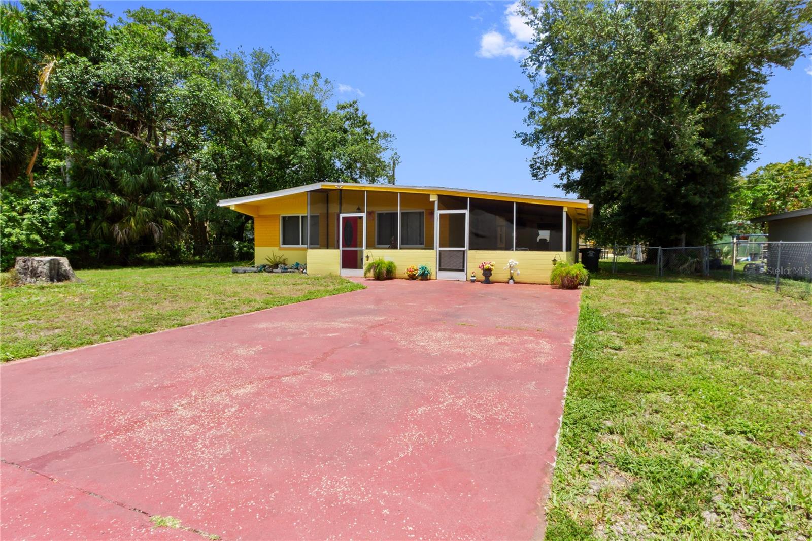 HILLCREST - Residential