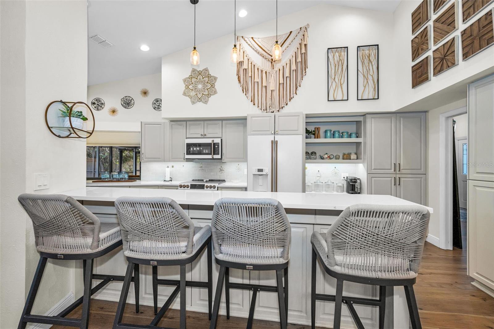 BELLE MEADE - Residential