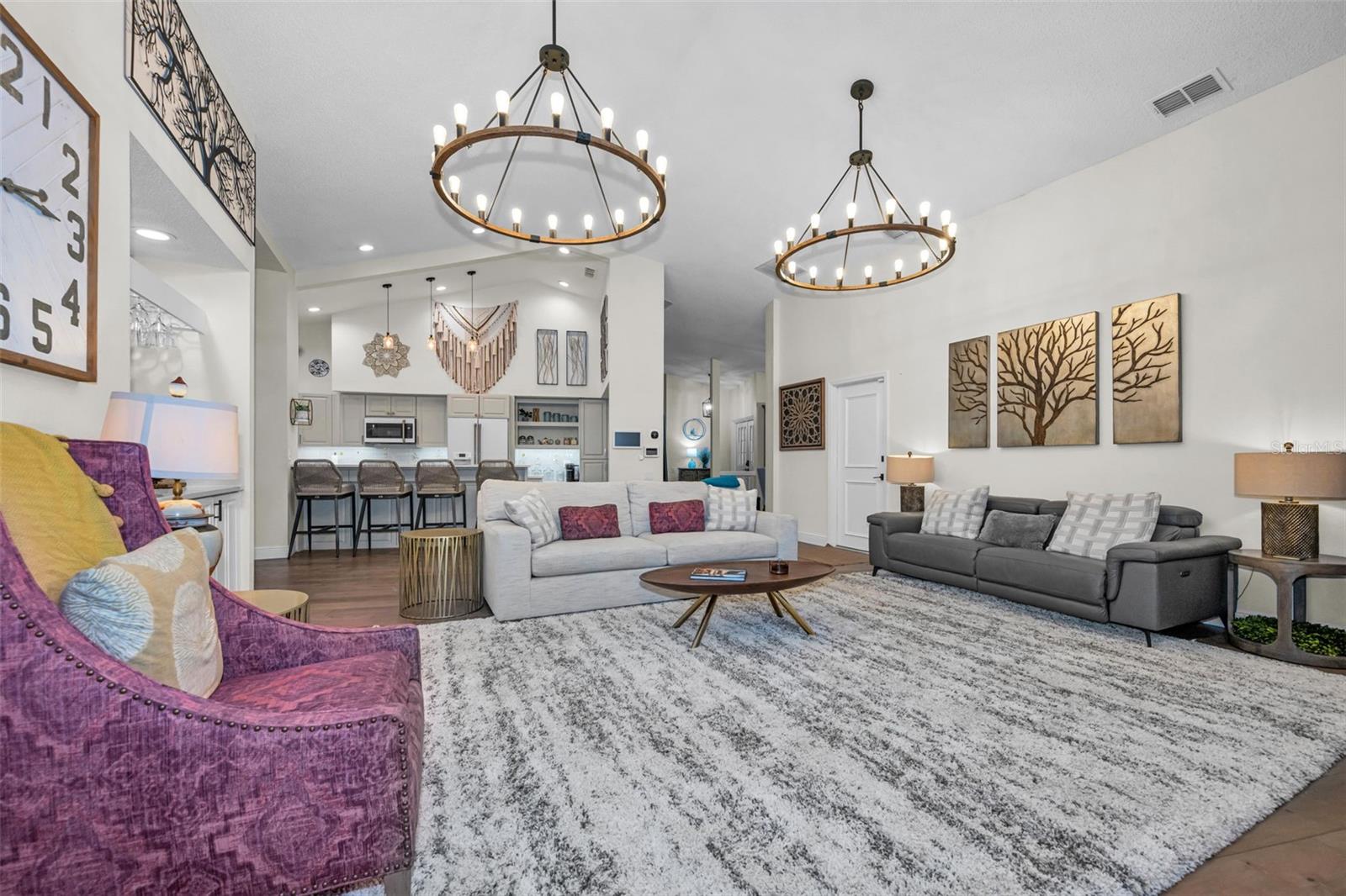 BELLE MEADE - Residential