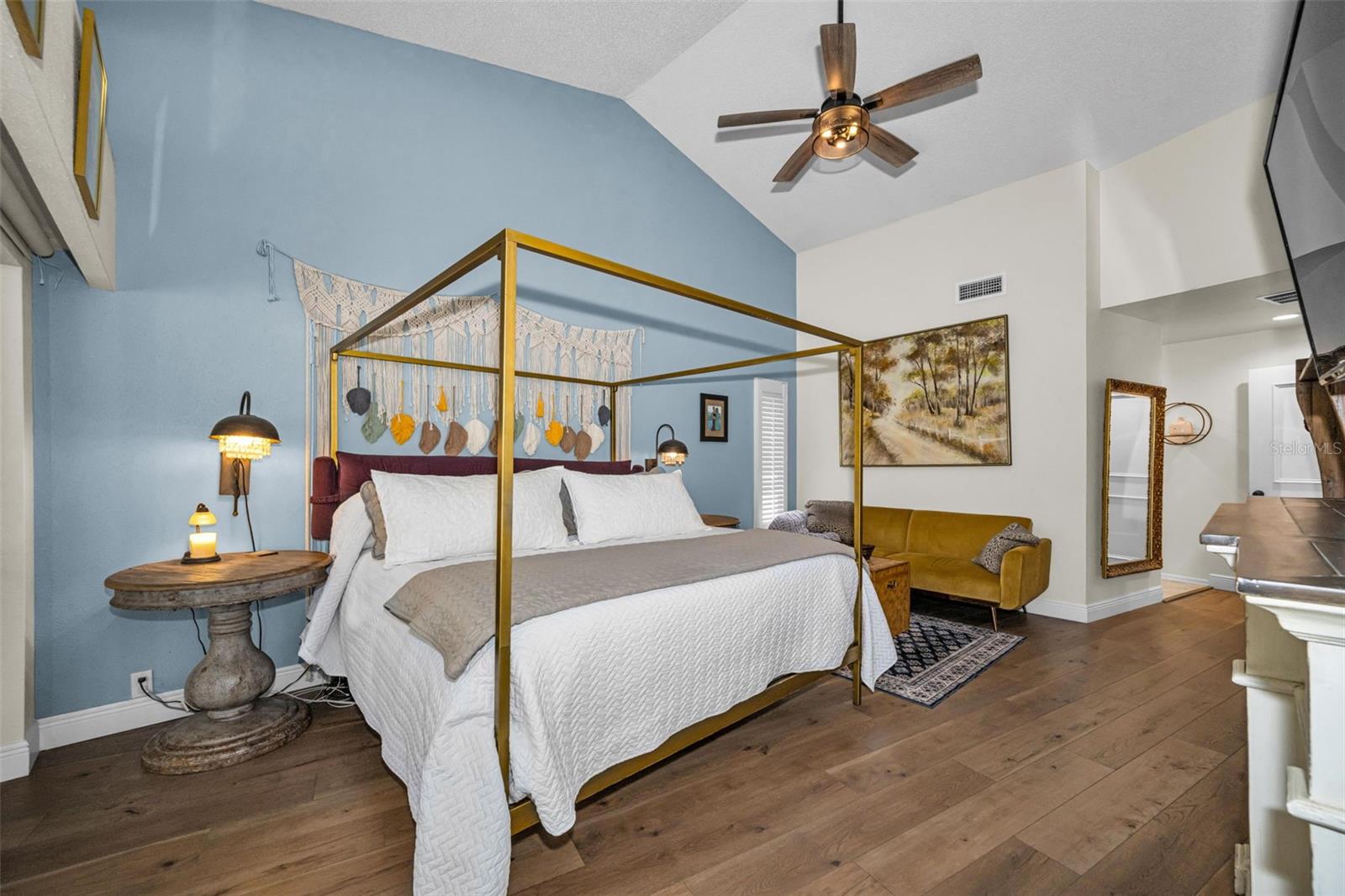 BELLE MEADE - Residential