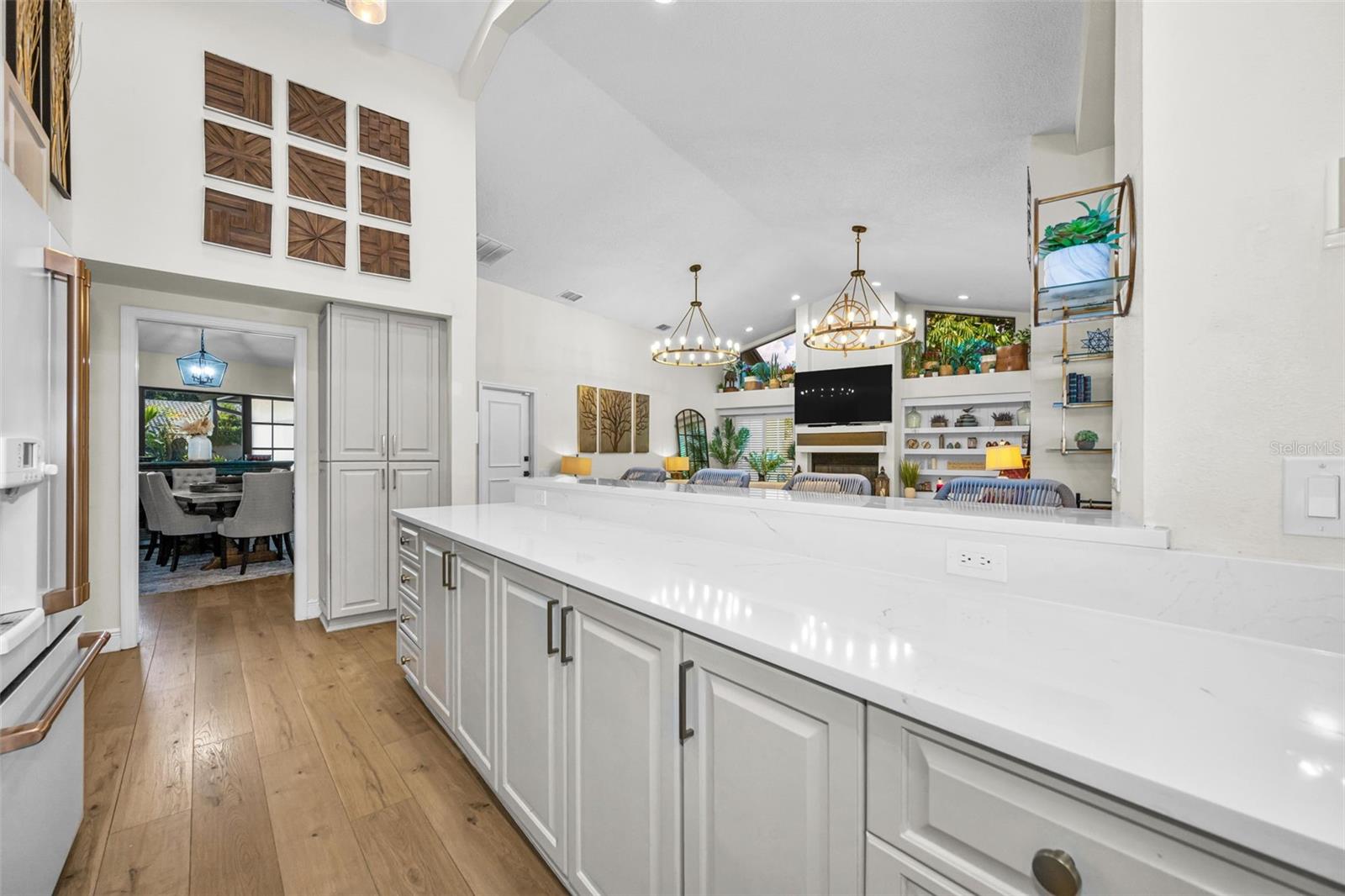 BELLE MEADE - Residential