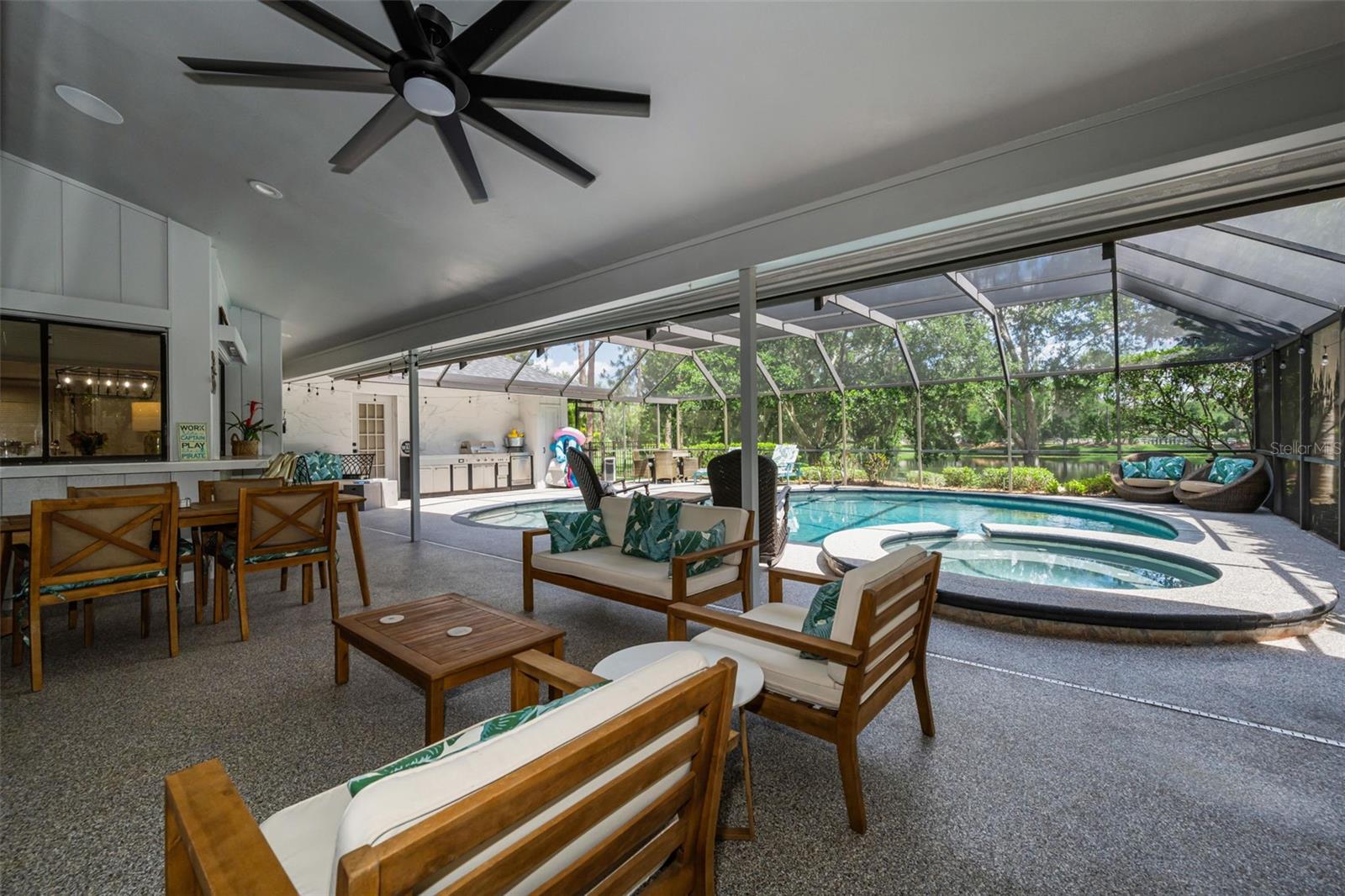 BELLE MEADE - Residential