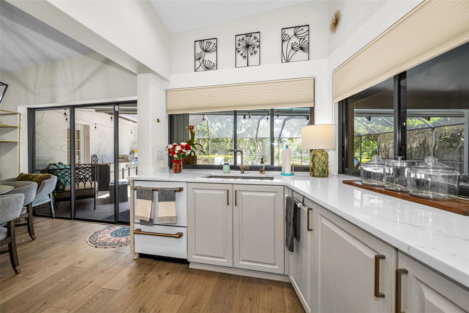 BELLE MEADE - Residential