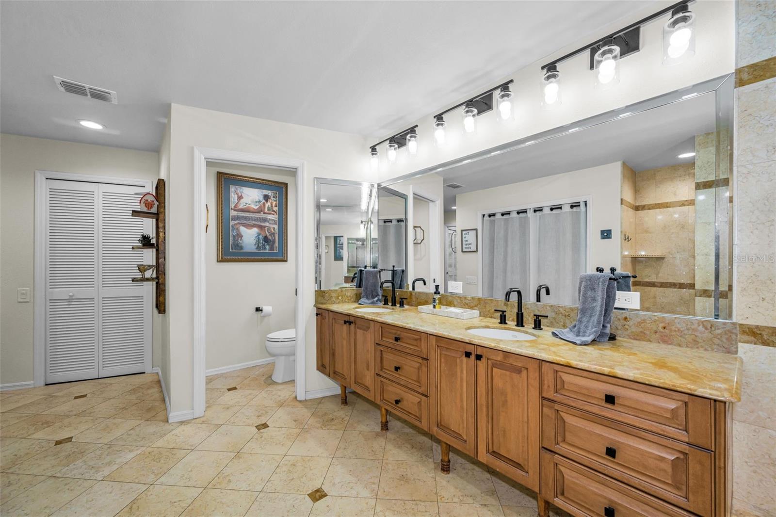 BELLE MEADE - Residential