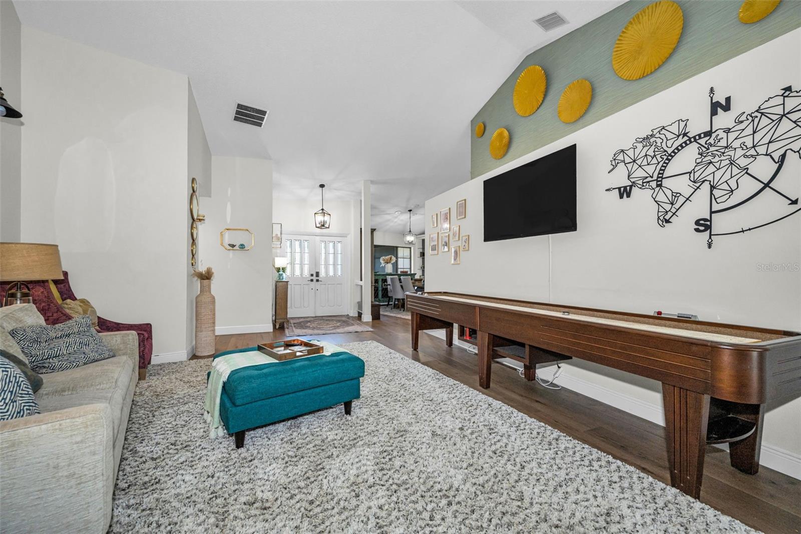 BELLE MEADE - Residential