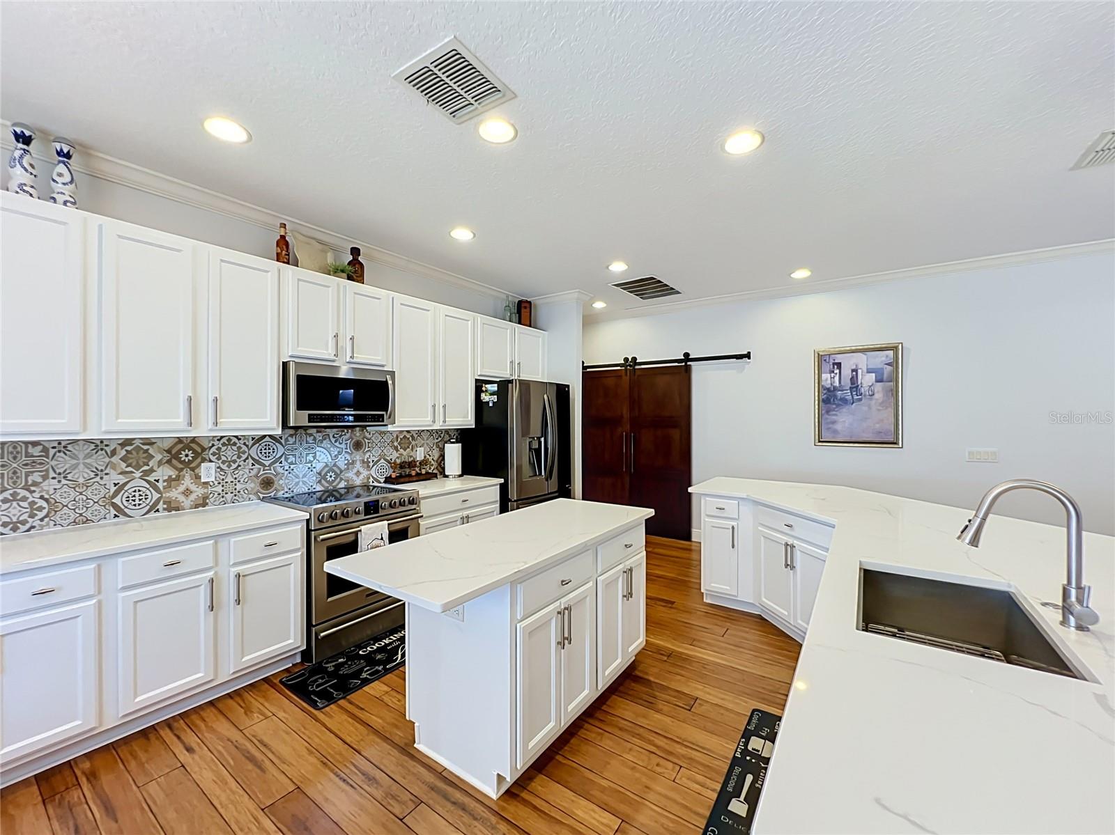 AVALON PARK SOUTH PH 01 - Residential