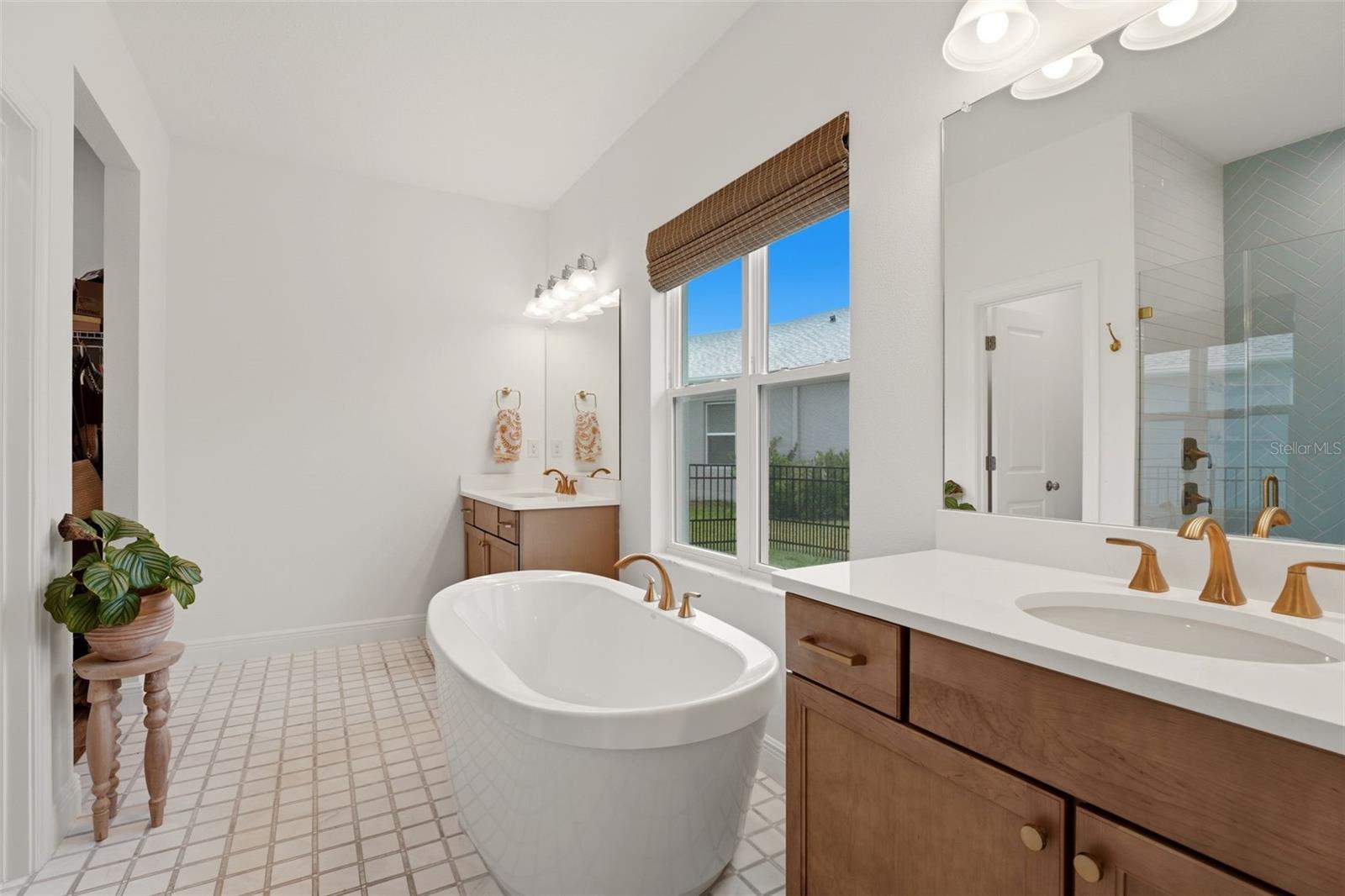 MORGANS GLEN PH IA, IB, IC, IIA & IIB - Residential Lease