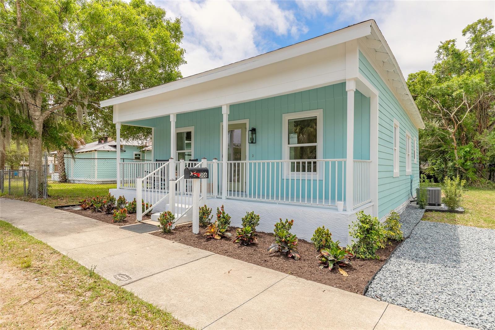 SHELDONS NEW SMYRNA - Commercial Sale