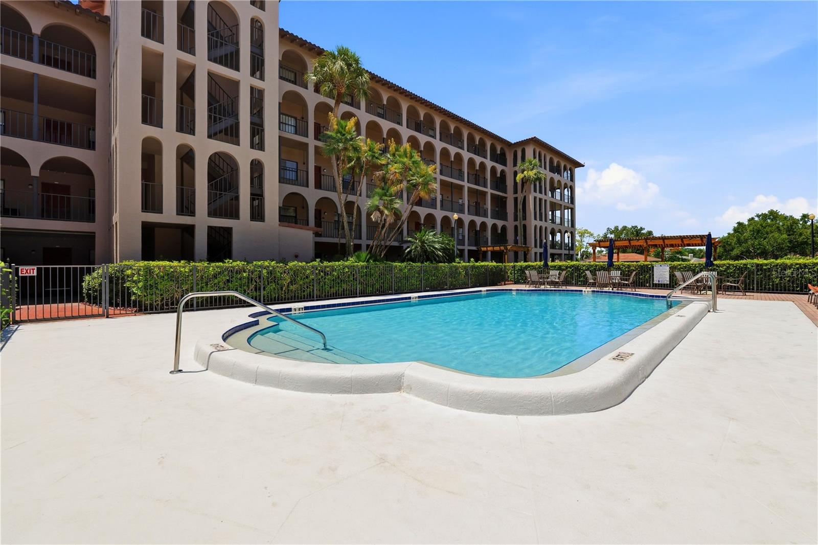 GOLFVIEW II CONDO - Residential