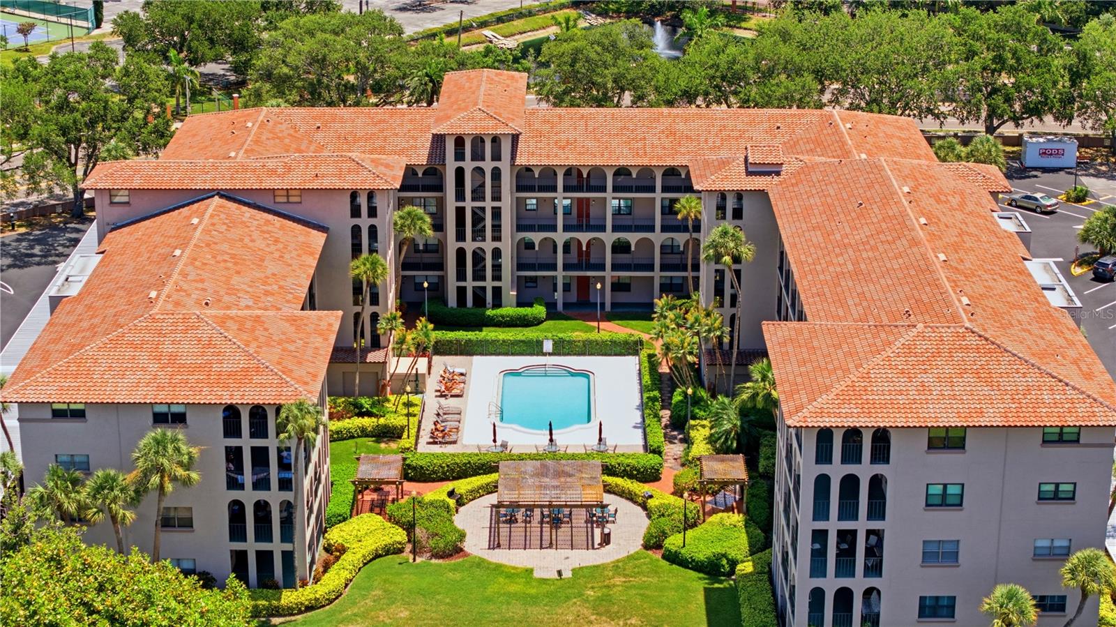 GOLFVIEW II CONDO - Residential