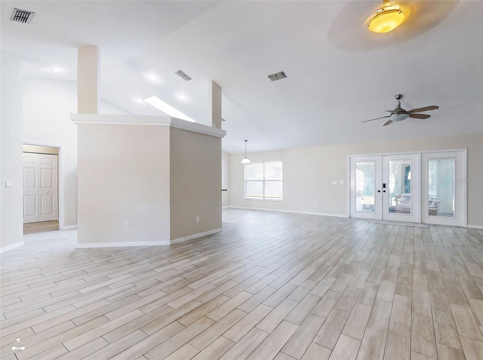 OCALA WATERWAY / KINGSLAND COUNTRY ESTATES - Residential