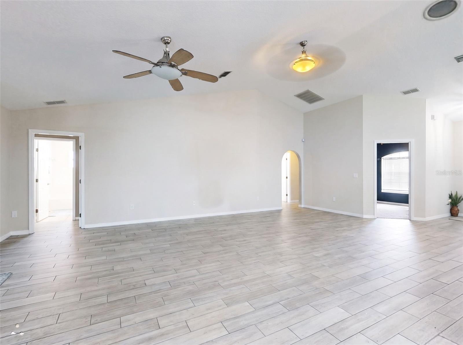 OCALA WATERWAY / KINGSLAND COUNTRY ESTATES - Residential