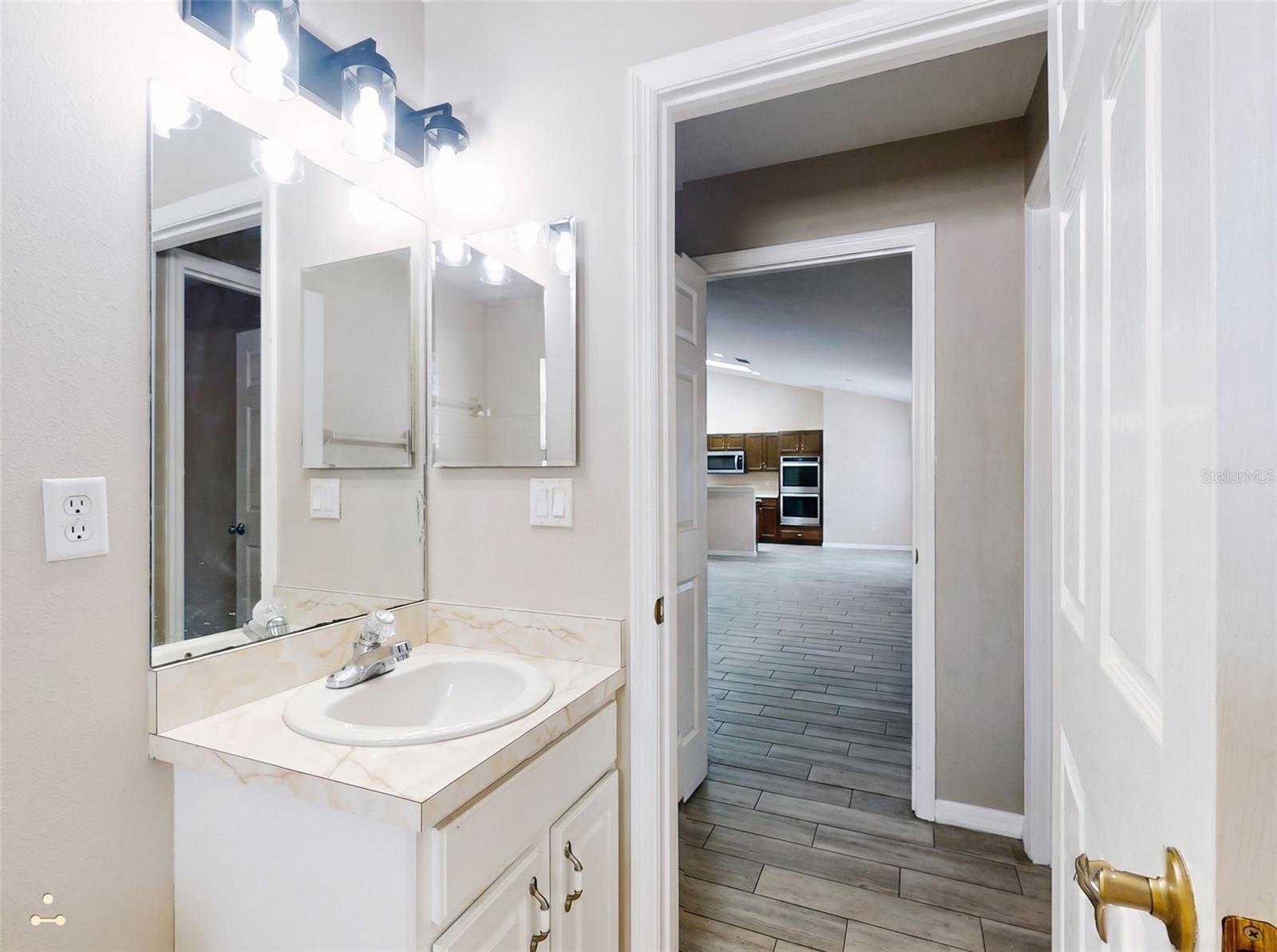 OCALA WATERWAY / KINGSLAND COUNTRY ESTATES - Residential