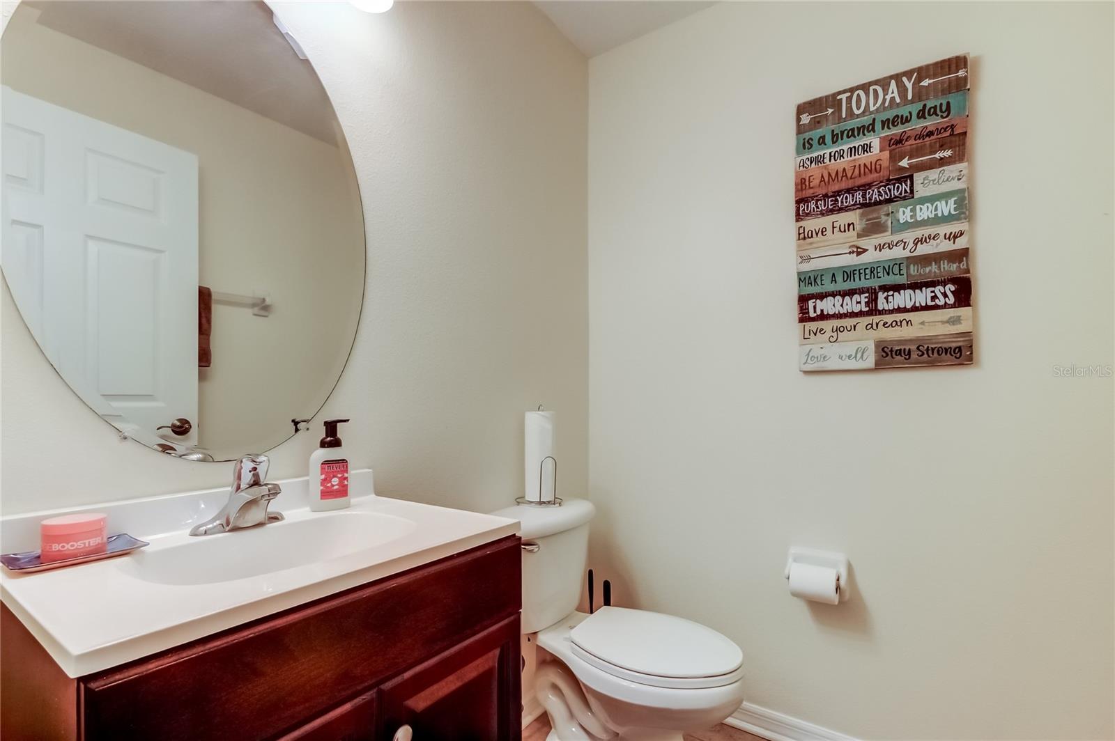 SOUTH HAMPTON - Residential