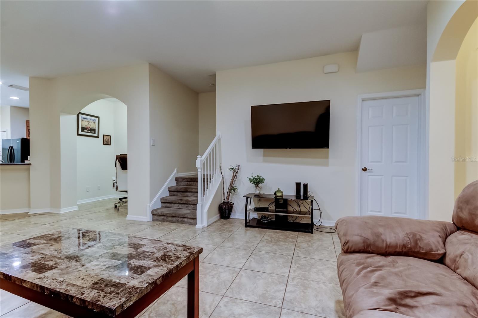 SOUTH HAMPTON - Residential