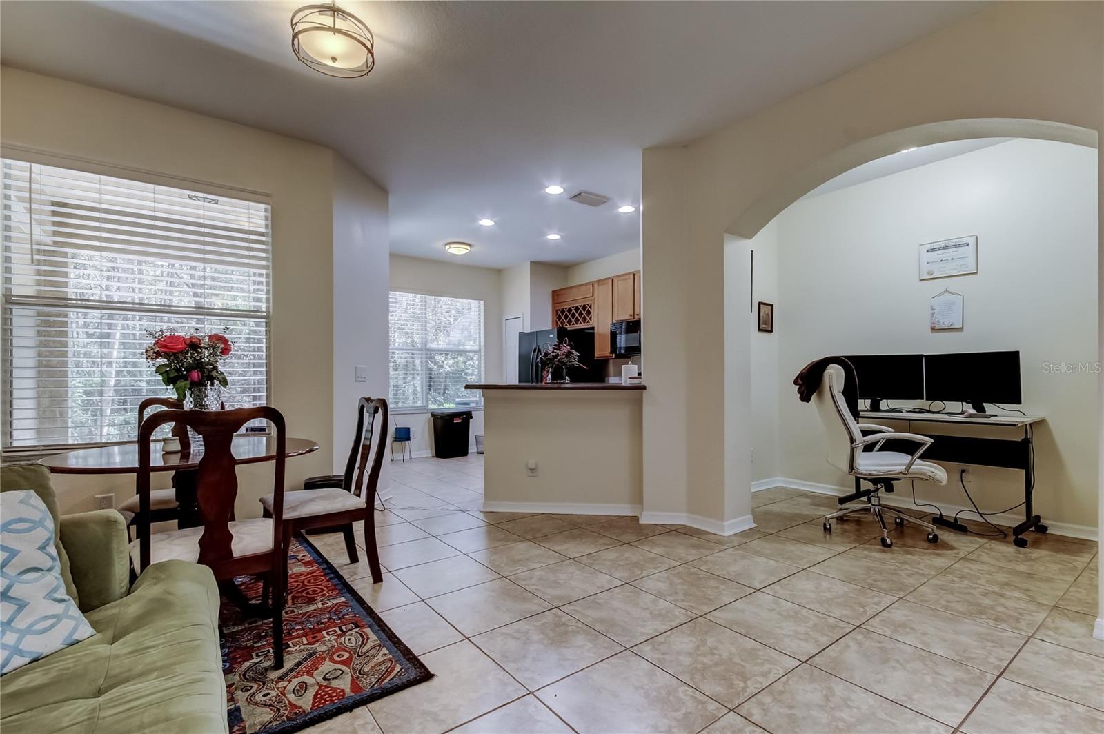 SOUTH HAMPTON - Residential