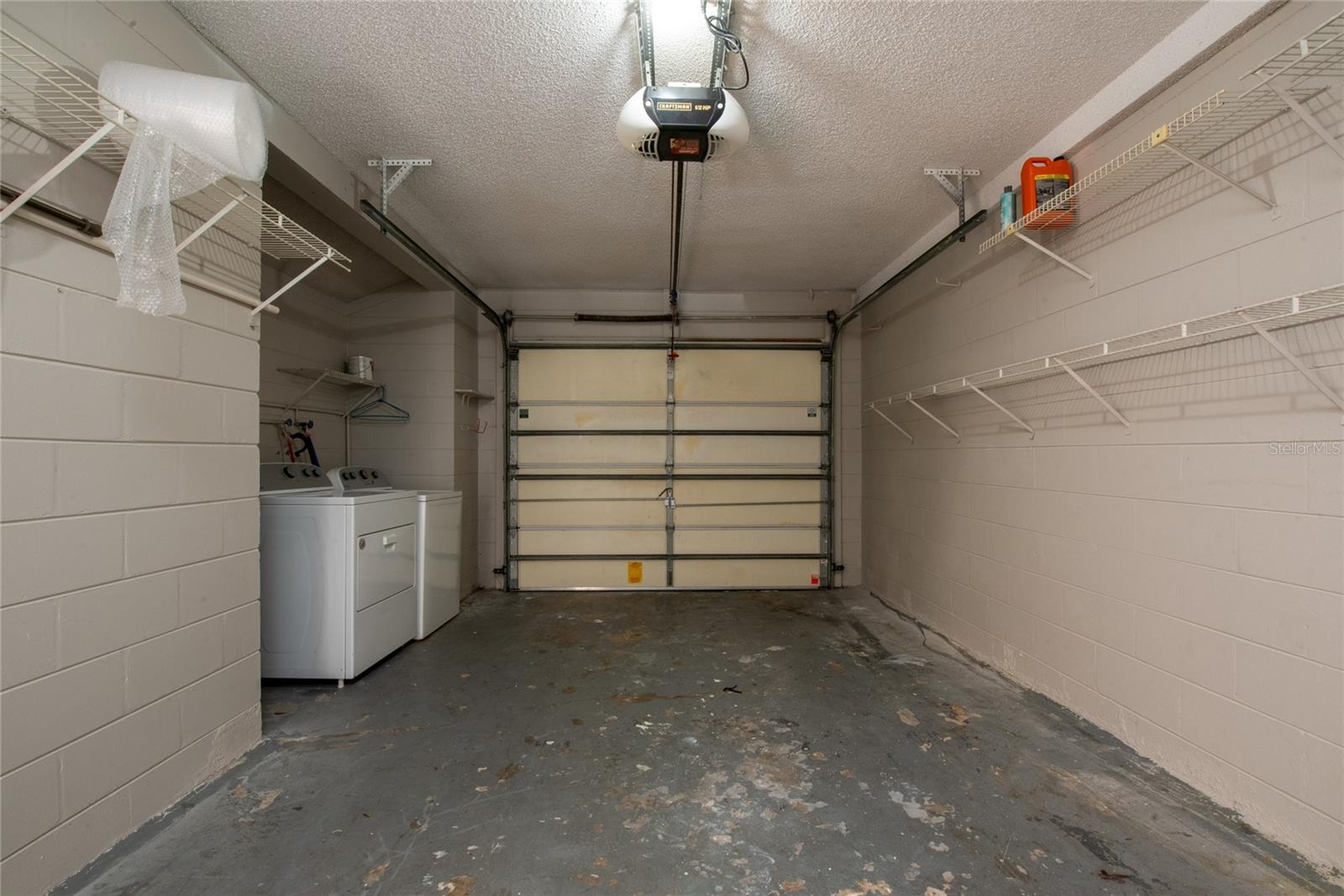 BVL LAKEPOINTE TWNHMS - Residential Lease