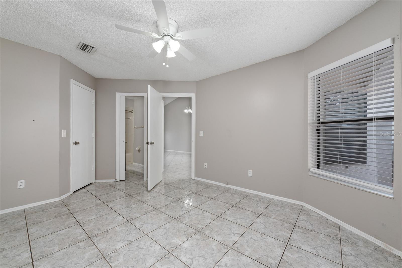 BVL LAKEPOINTE TWNHMS - Residential Lease