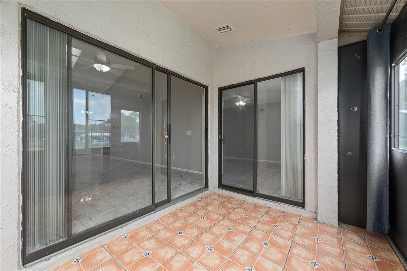 BVL LAKEPOINTE TWNHMS - Residential Lease