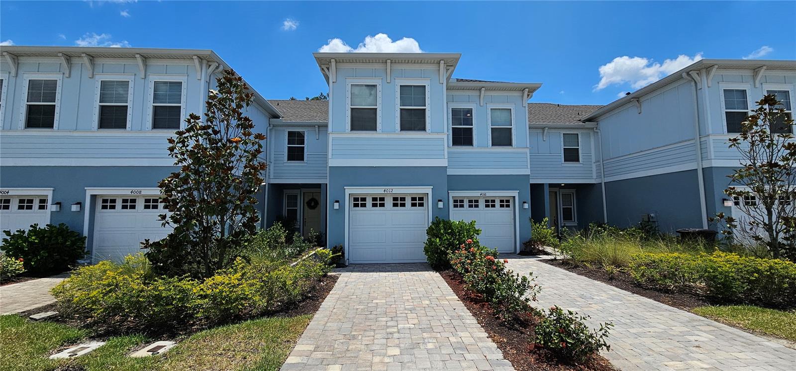 SIENNA PARK TWNHMS/UNIVERSITY - Residential Lease